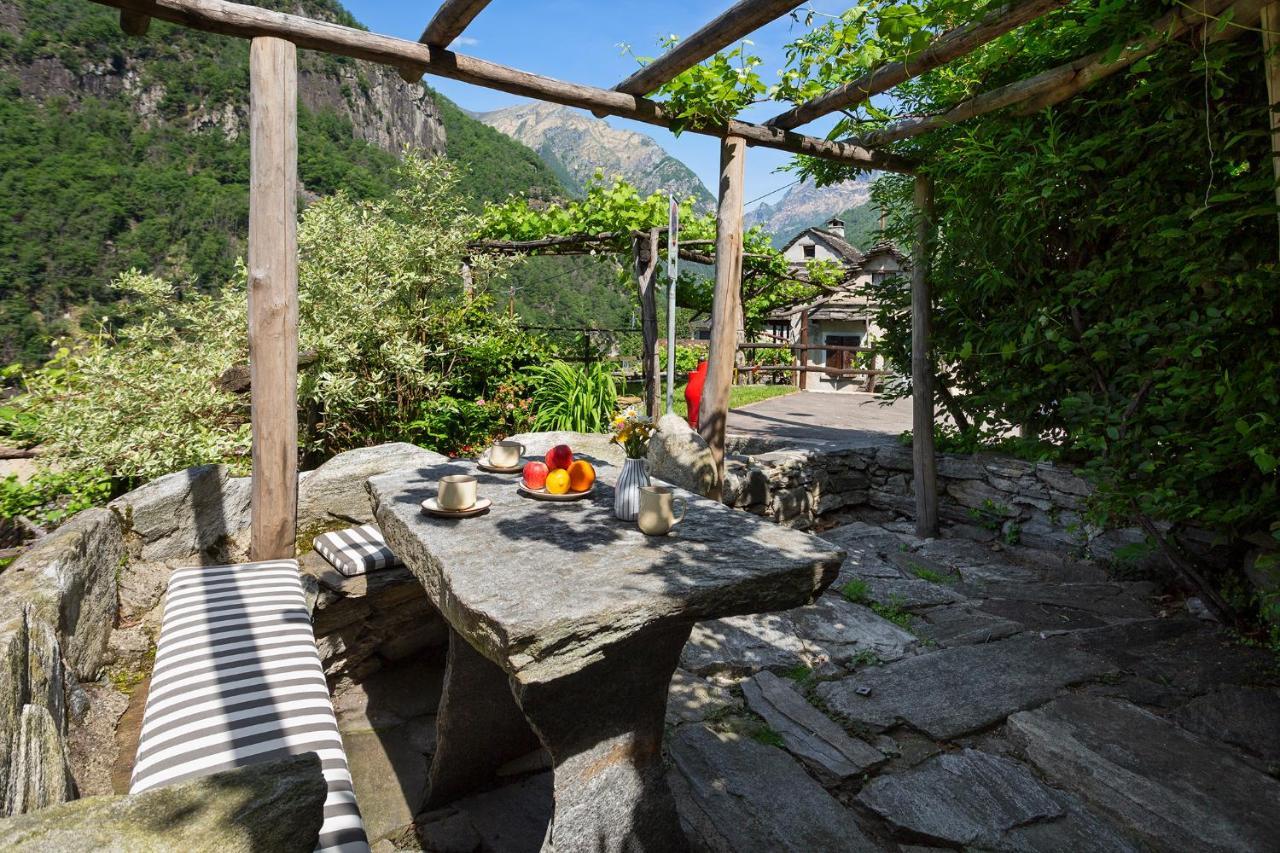 Rustici della Verzasca Ferien Wohnungen Vogorno Esterno foto